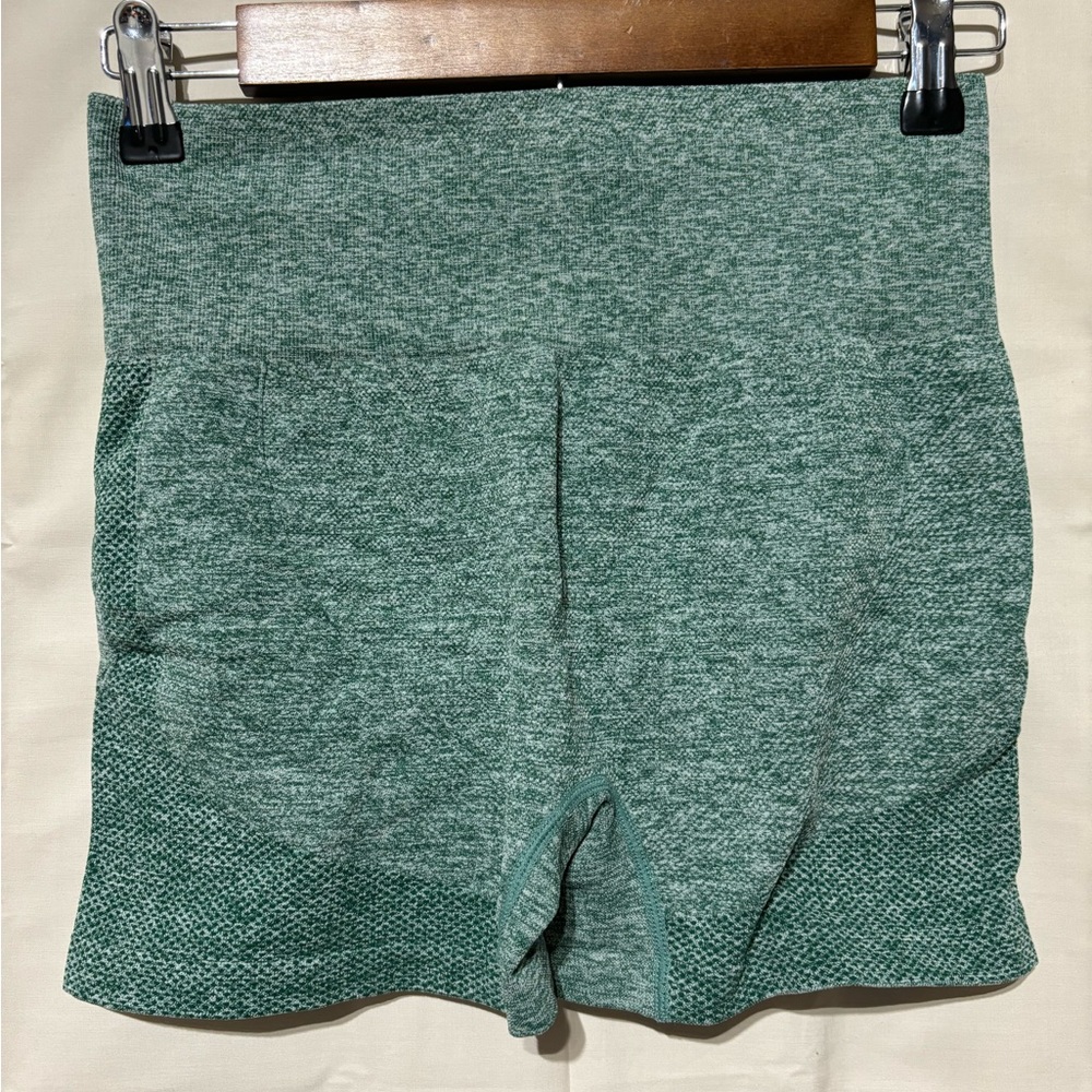 Butt lifting bike shorts